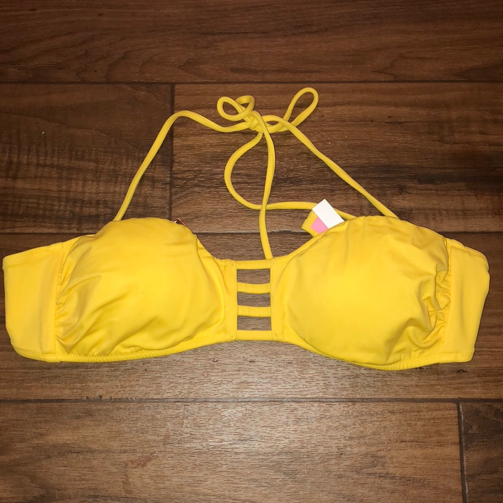 Victoria’s Secret bikini top